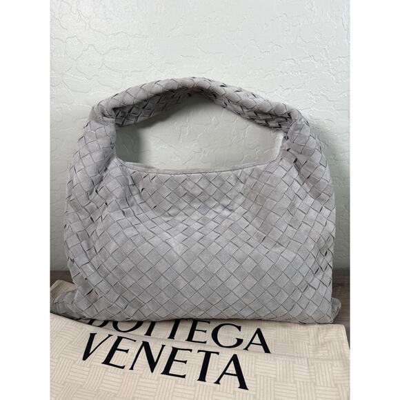 Bottega Veneta Small Hop Intrecciato Grey Suede Shoulder Bag in Sterling Brass - Picture 4 of 12